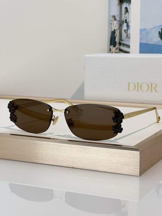 Picture of Dior Sunglasses _SKUfw80880209fw